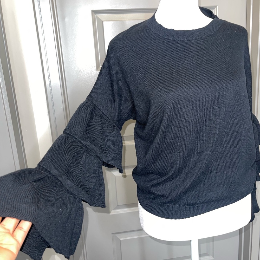 John + Jenn Black Tiered Sleeve Blouse - Picture 2 of 8